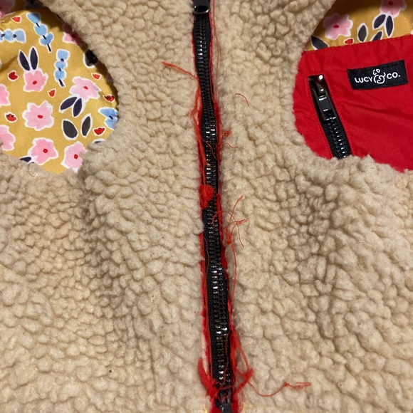 Reversible Teddy Vest Size Large - Picture 5 of 5